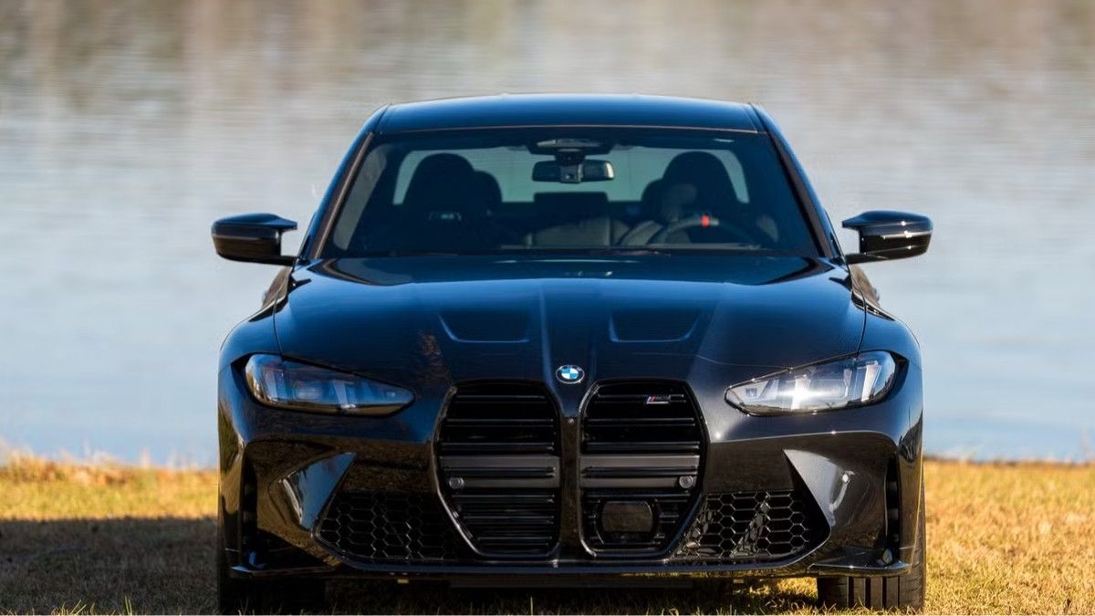 BMW 3 Series car rental in Chlemsford on Turo
