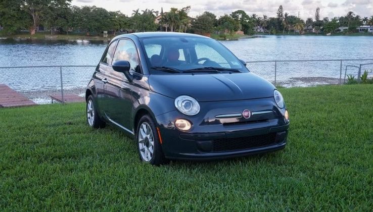 Fiat 500 rental on Turo.