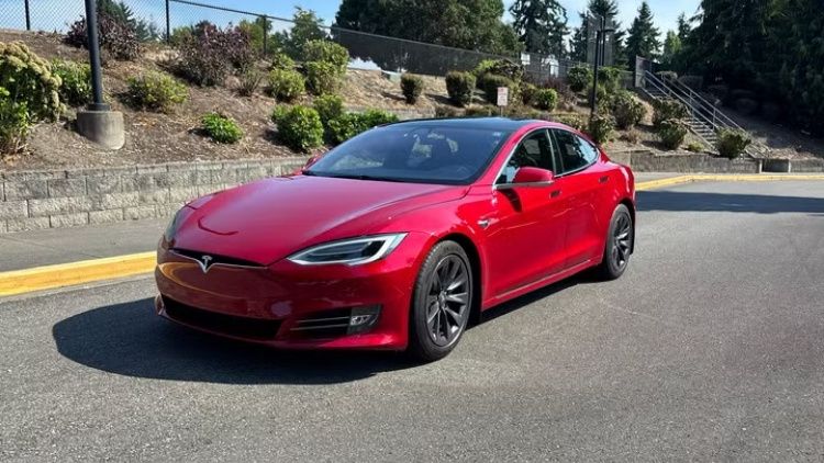 Tesla Model S rental on Turo