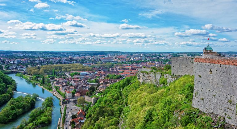 Location d'utilitaire à Besançon sur Turo