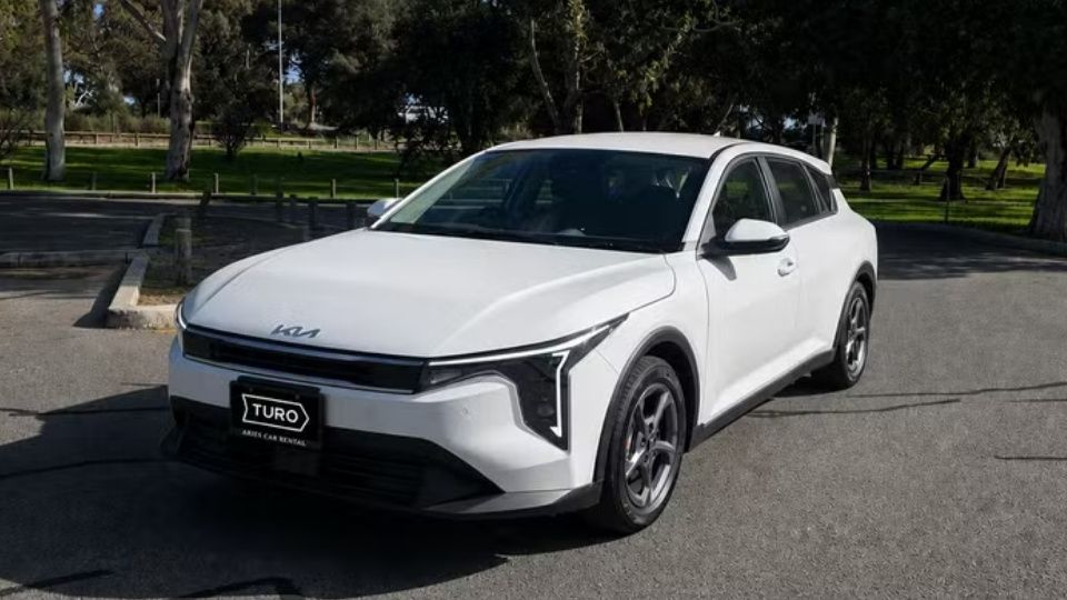 Kia K4 rental in United Kingdom on Turo