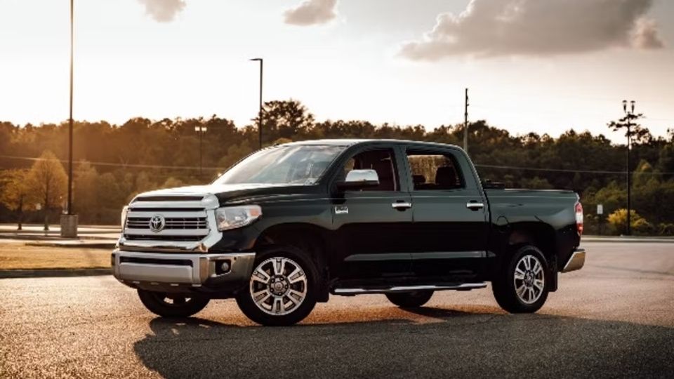 Toyota Tundra car rental in Houma on Turo