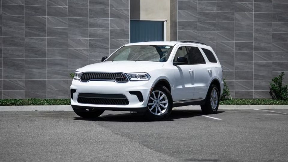 Dodge Durango SUV car rental in Missouri on Turo