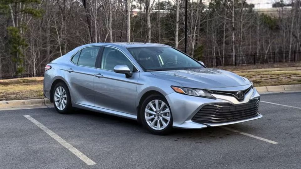 Toyota Camry car rental in Utica on Turo