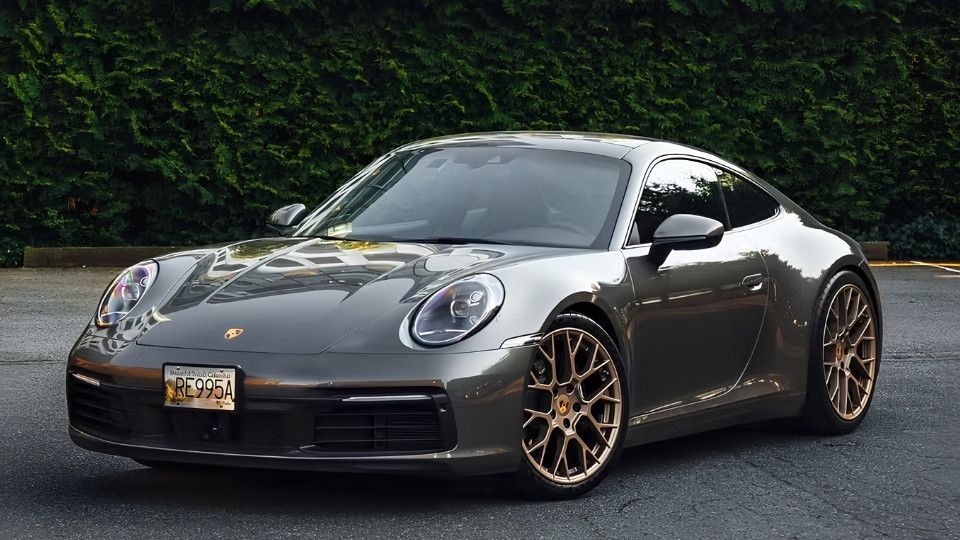 Porsche 911 rental in Canada on Turo