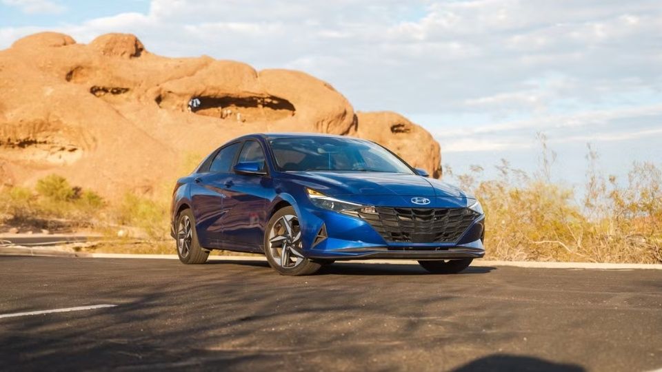 Hyundai Elantra car rental in Sierra Vista on Turo