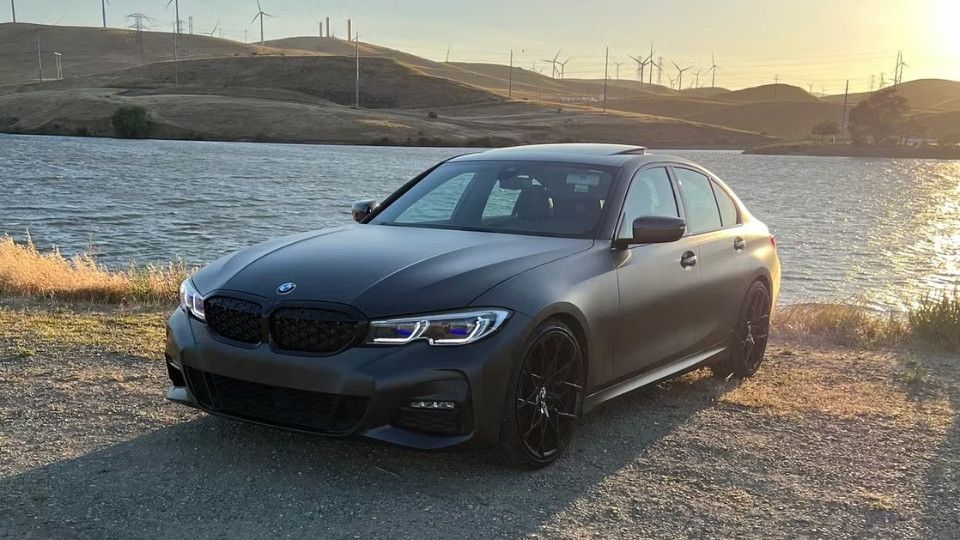 BMW 3 Series car rental in Turlock on Turo