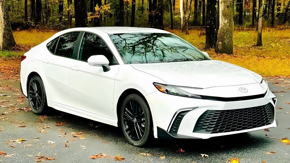 Toyota Camry Hybrid rental in Covington, GA on Turo