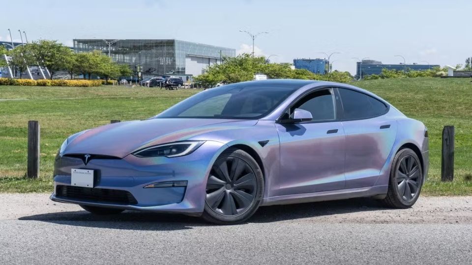 Tesla Model S car rental in Courtenay on Turo