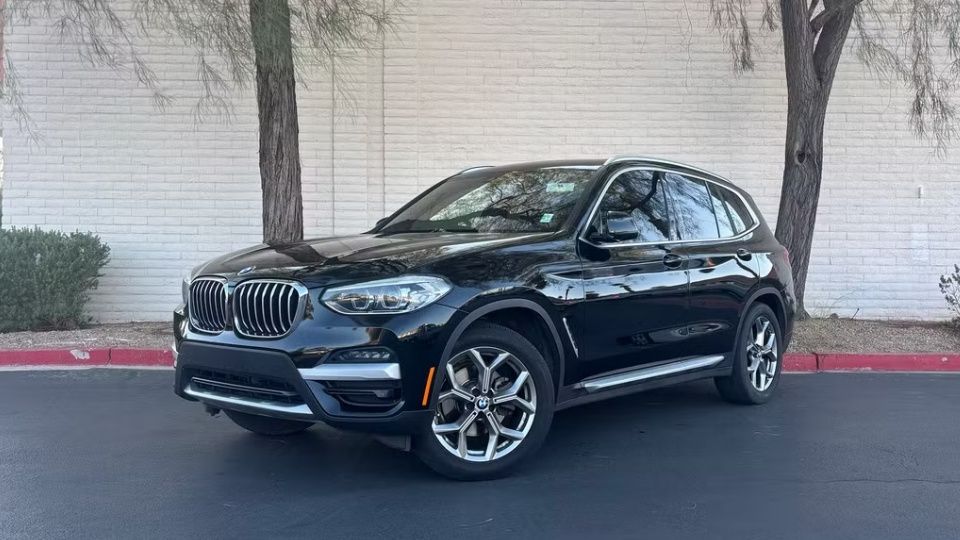 BMW X3 car rental at Shreveport Regional Airport on Turo