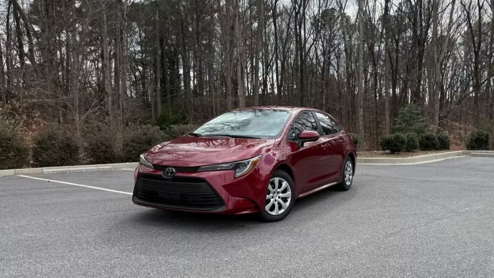Toyota Corolla car rental in Moline on Turo