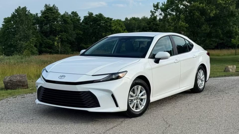 Toyota Camry car rental in Newark on Turo
