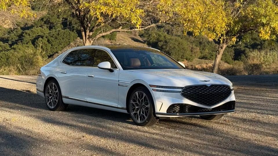 Genesis G90 rental in United States on Turo