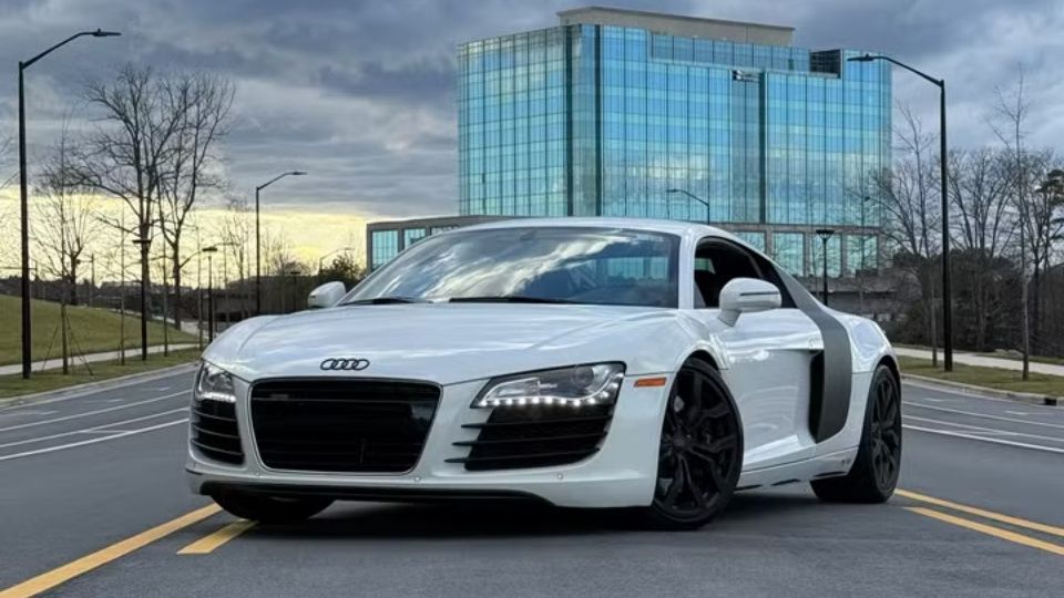 Audi R8 car rental in Rock Hill on Turo