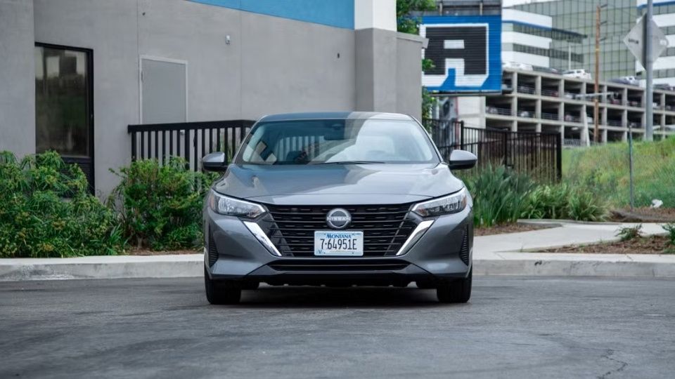 Nissan Sentra car rental in Surprise on Turo