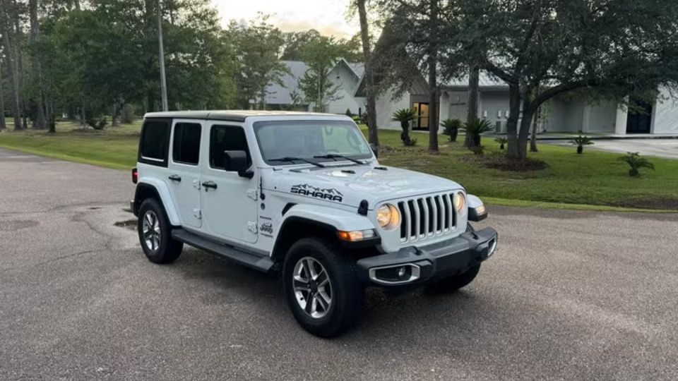 Jeep Wrangler Unlimited car rental in St. Cloud on Turo
