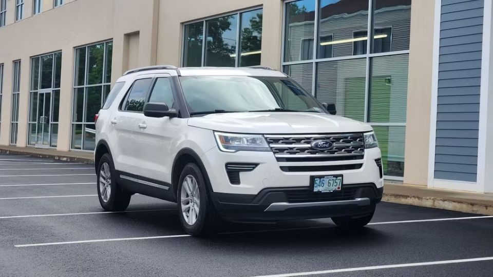 Ford Explorer car rental in Concord on Turo