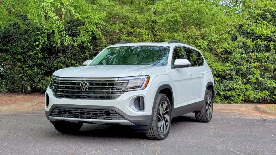 Volkswagen Atlas car rental in Greenville on Turo