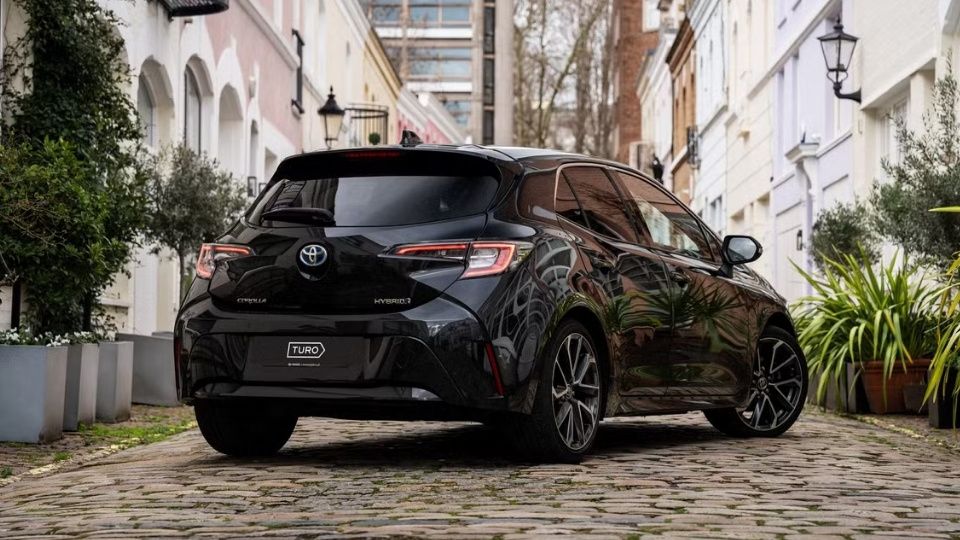 Toyota Corolla car rental in Sunderland on Turo