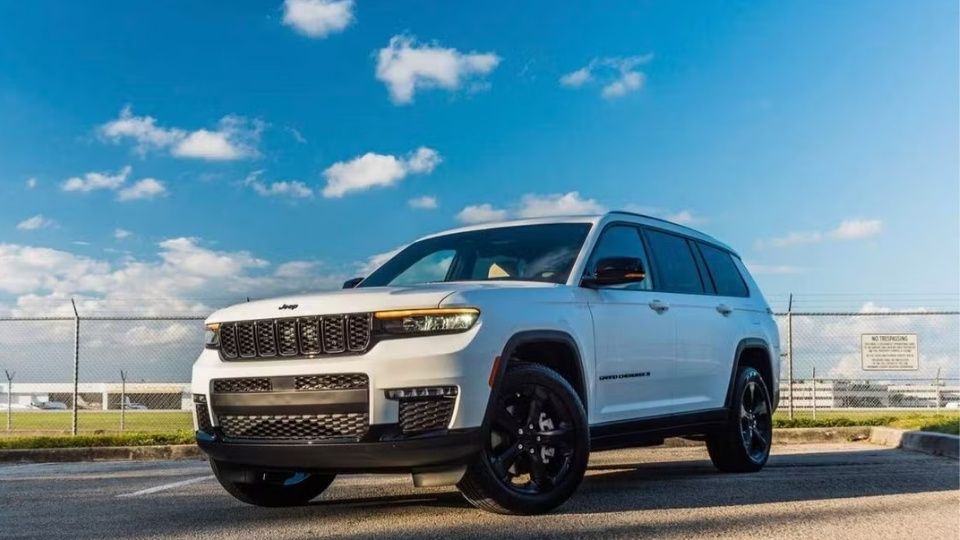 Jeep Grand Cherokee car rental in New Rochelle on Turo