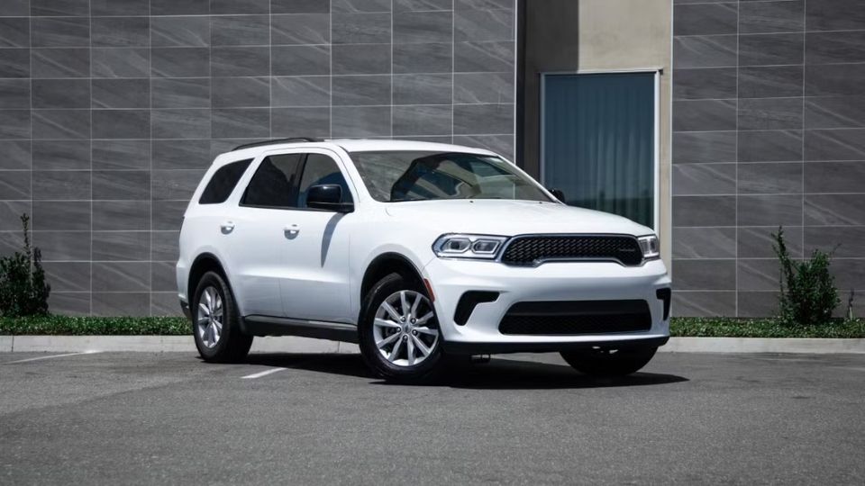 Dodge Durango car rental at Tulsa International Airport on Turo
