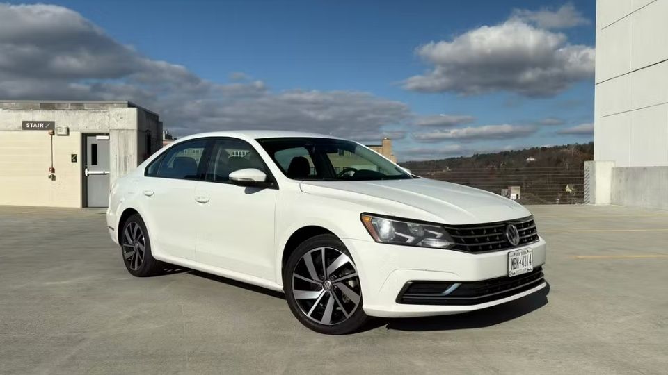 Volkswagen Passat car rental in Elmira on Turo
