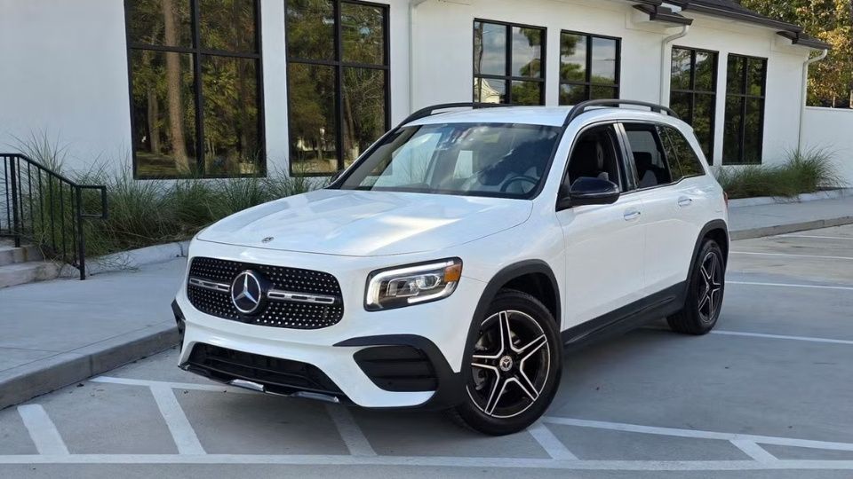 Mercedes-Benz GLB-Class car rental in Burlington on Turo