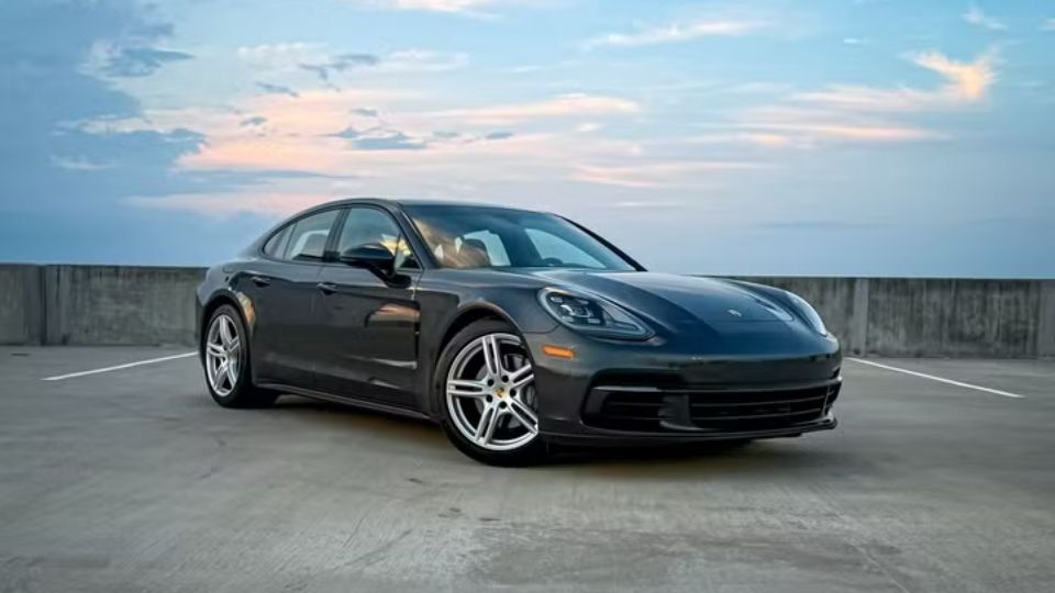 Porsche Panamera 2018 car rental in Laramie on Turo