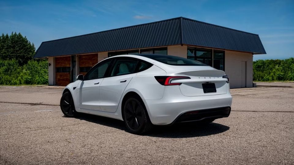 Tesla Model 3 rental in Florence, KY