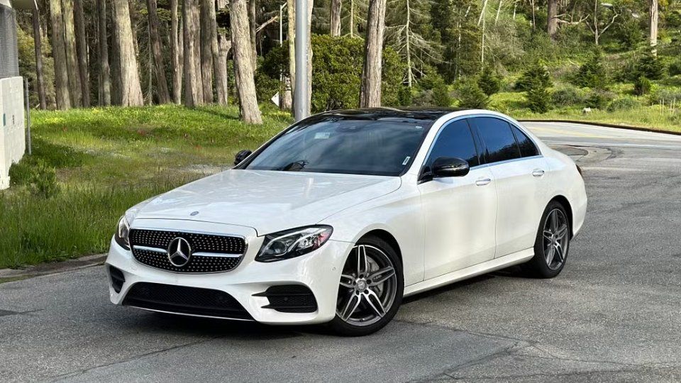 Mercedes-Benz E-Class car rental in Oakland on Turo