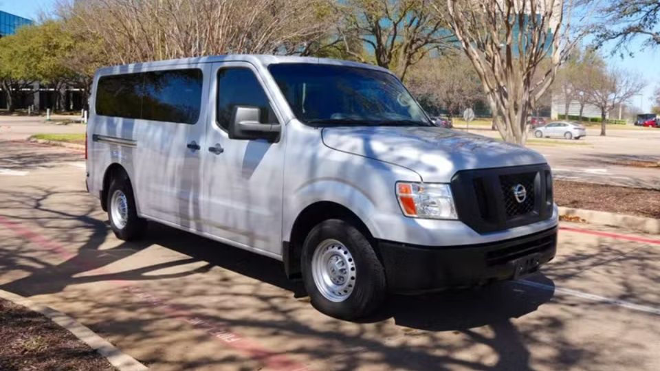Nissan NV3500HD 2021 van rental Louisville, KY