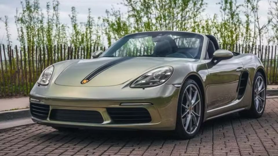 Porsche 718 Boxster car rental in Crete on Turo