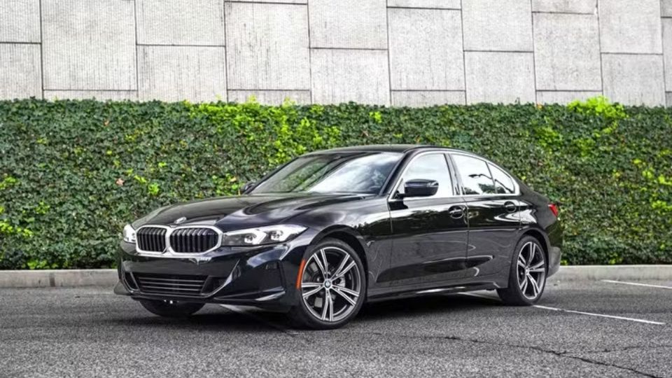 BMW 3 Series 2024 car rental in Framingham on Turo
