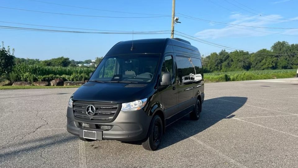 Mercedes-Benz Sprinter 2025 van rental Cincinnati, OH