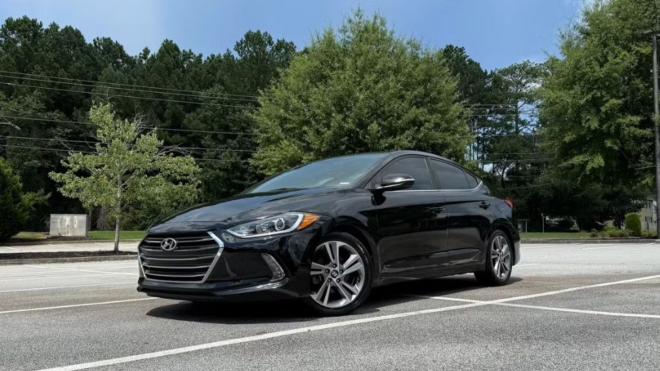 Hyundai Elantra car rental in Gainesville on Turo