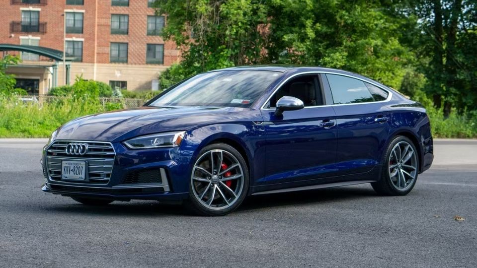 Audi S5 car rental in Schenectady on Turo