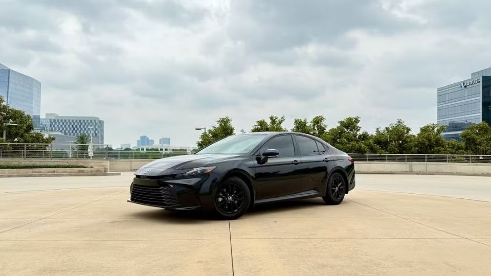 Toyota Camry Hybrid car rental in Rockwall on Turo
