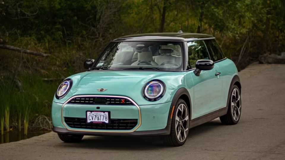 MINI Hardtop car rental in Monterey on Turo