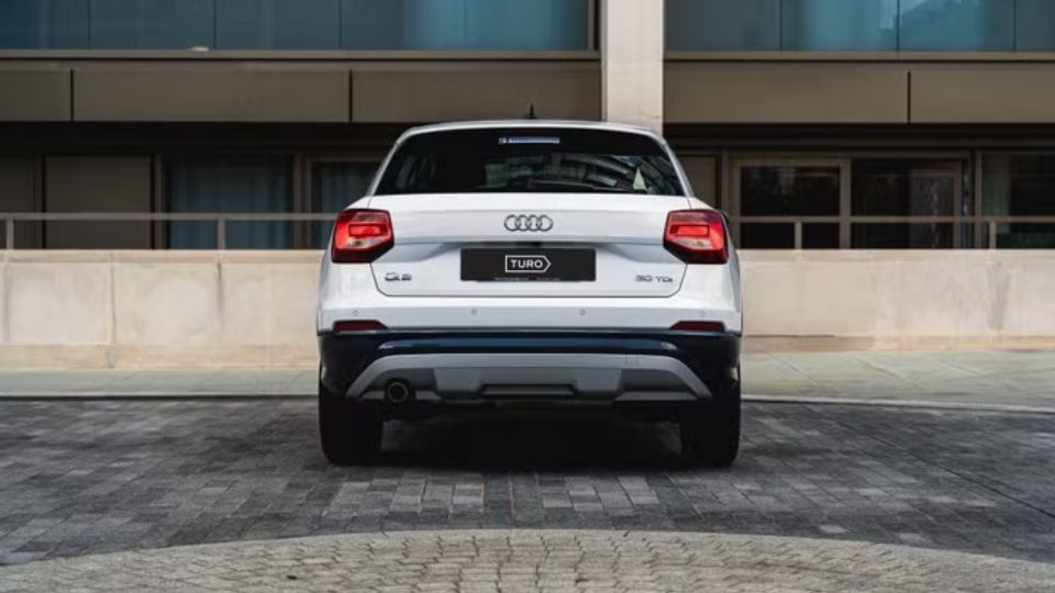 Audi Q2 car rental in Epsom on Turo