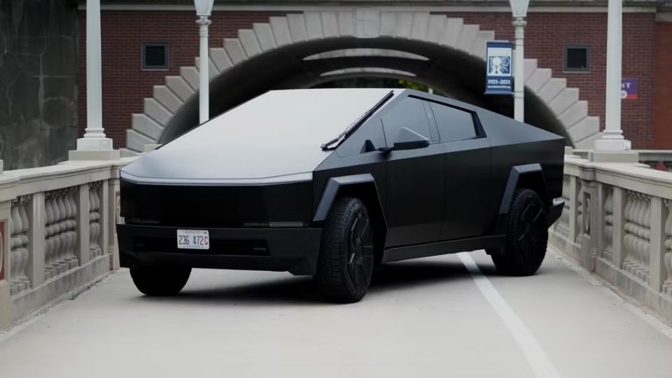 Tesla Cybertruck Truck rental in Chicago, IL