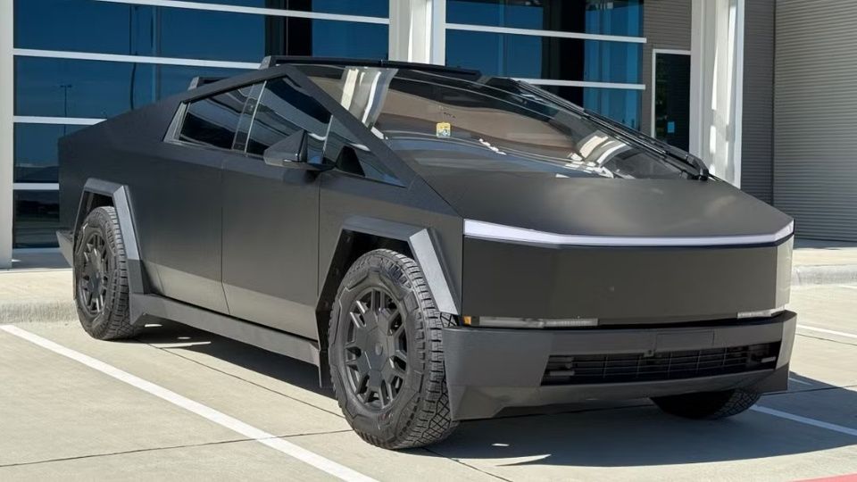 Tesla Cybertruck Truck rental in Phoenix, AZ on Turo