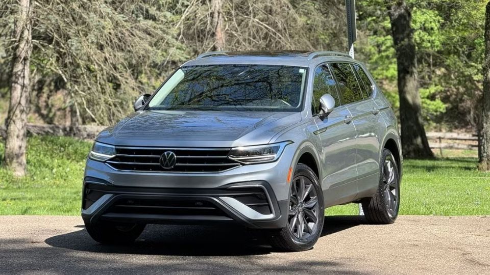 Volkswagen Tiguan car rental in Johnstown on Turo