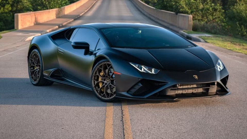 Lamborghini Huracan EVO rental in United States on Turo