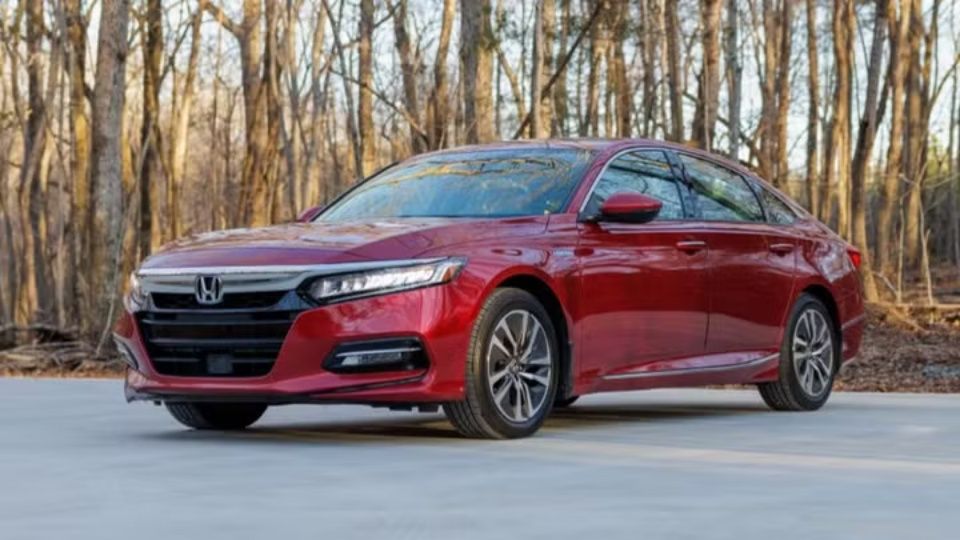 Honda Accord Hybrid car rental in Grand Forks on Turo