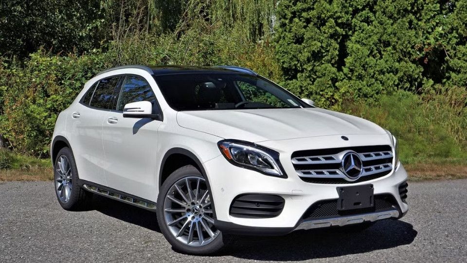 Mercedes-Benz GLA SUV car rental in York on Turo