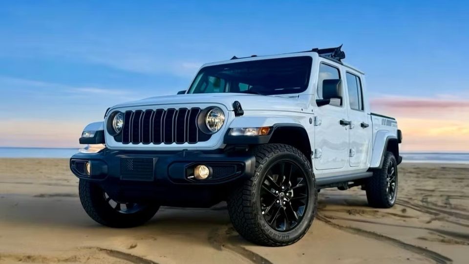 Jeep Gladiator Truck rental in San Diego, CA