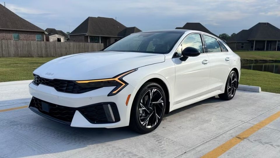 Kia K5 car rental in Lake Charles on Turo