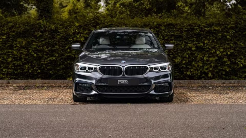BMW 5 Series car rental in Chippenham on Turo