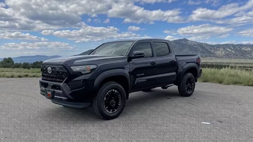 Toyota Tacoma car rental in Glenwood Springs on Turo