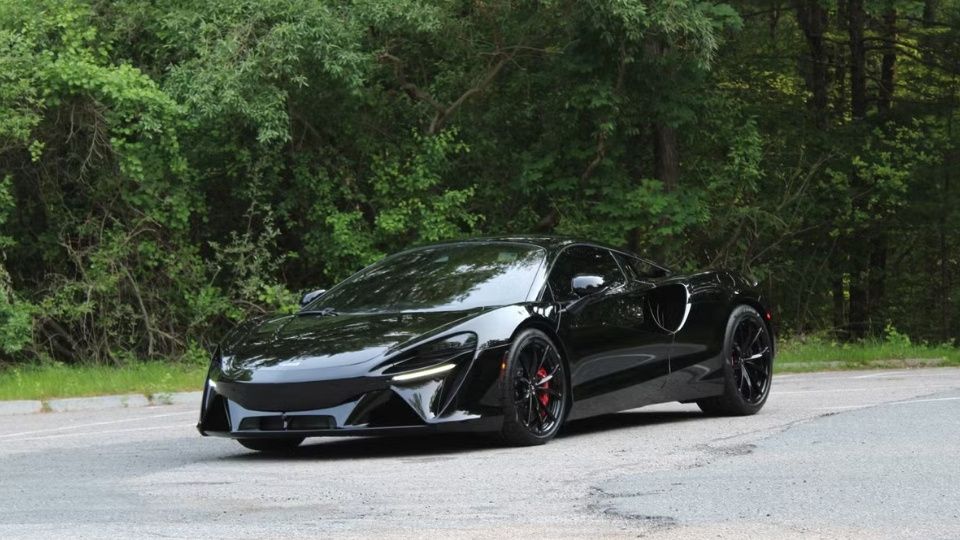 McLaren Artura car rental in Newport on Turo